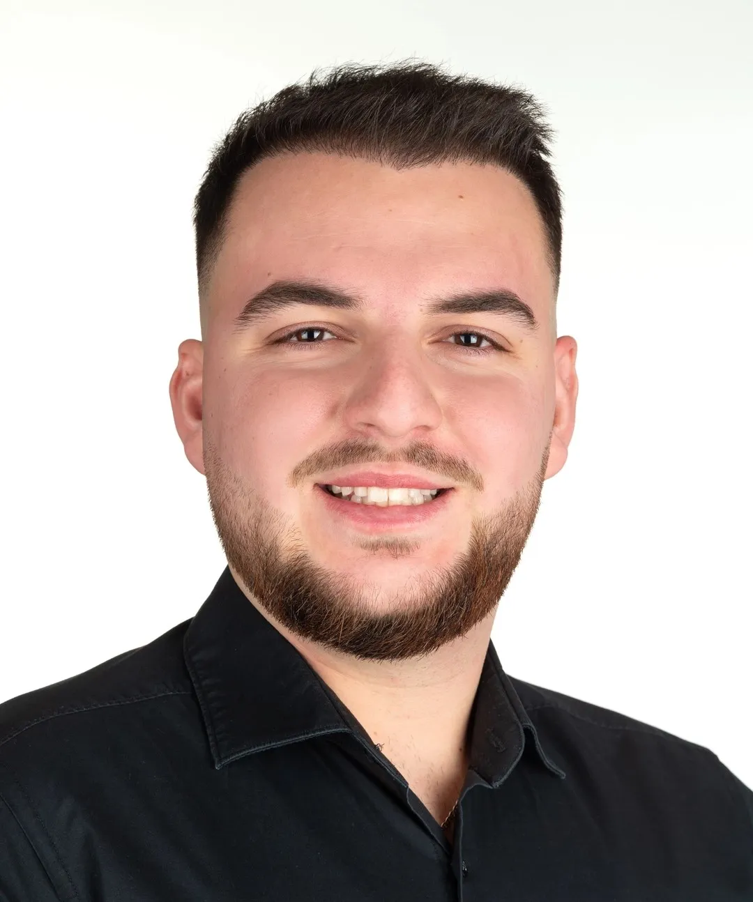 Snack24 – Moderne Catering-Lösungen rund um die Uhr – Argjend Mustafa